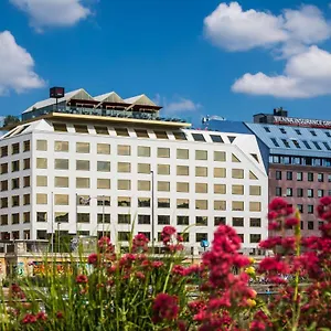 https://radisson-red.vienna-besthotels.com